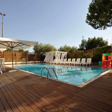 Bellariva Feeling Hotel Римини Экстерьер фото