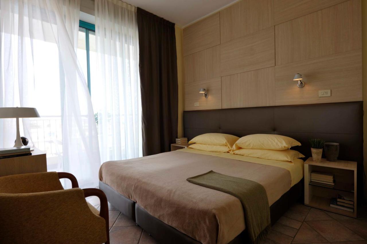 Bellariva Feeling Hotel Римини Экстерьер фото