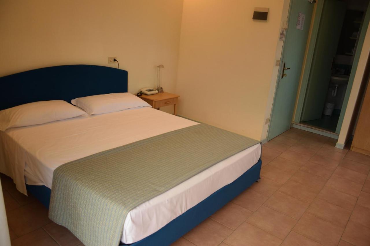 Bellariva Feeling Hotel Римини Экстерьер фото