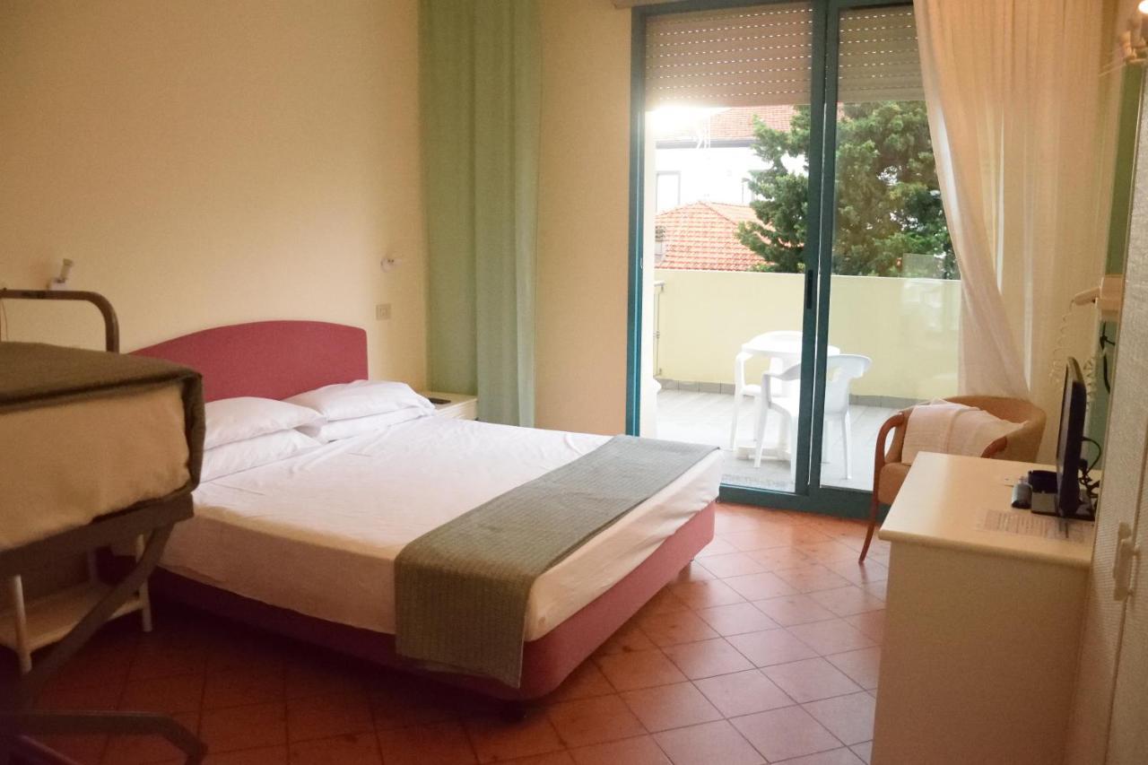 Bellariva Feeling Hotel Римини Экстерьер фото