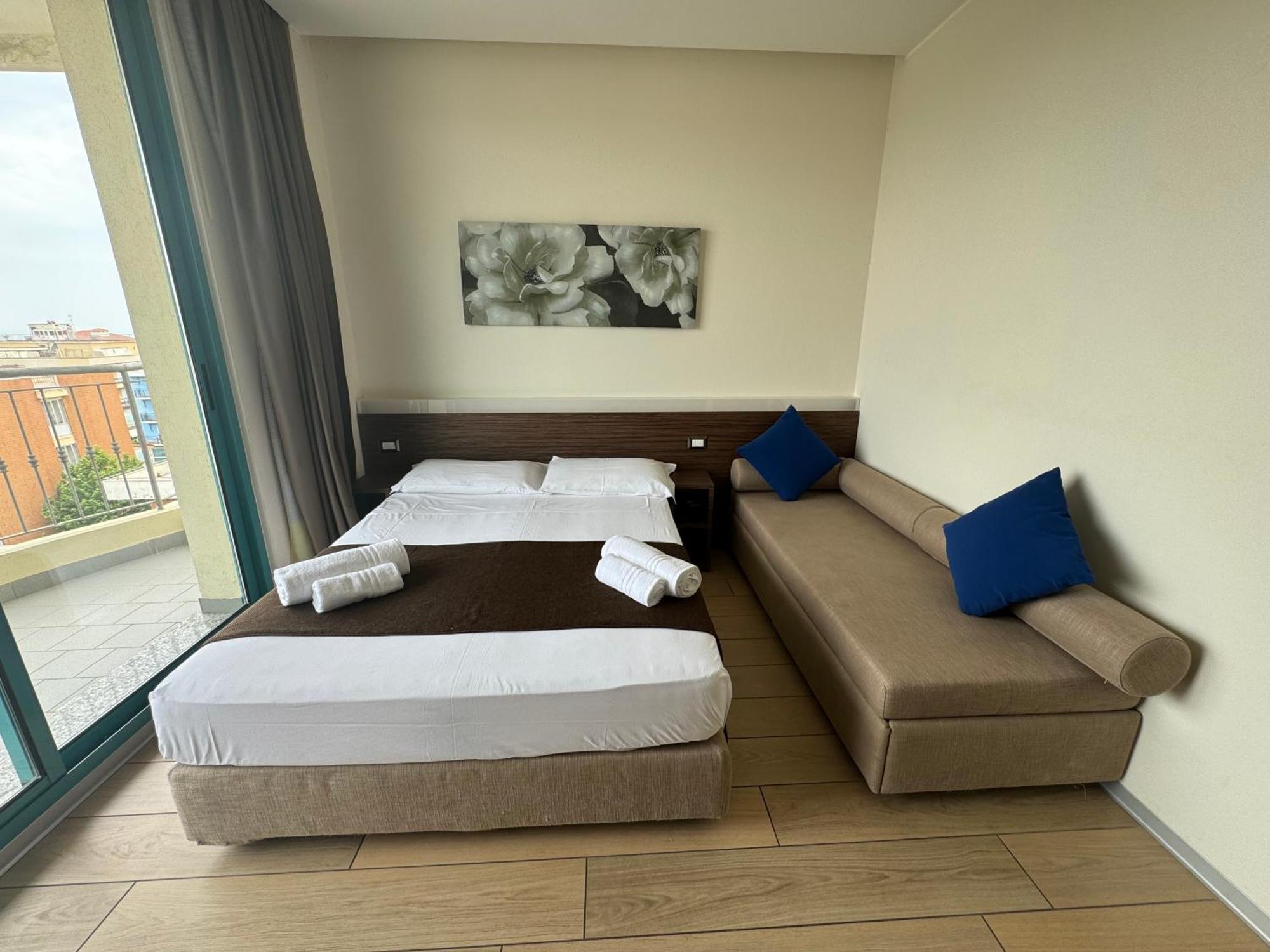 Bellariva Feeling Hotel Римини Экстерьер фото
